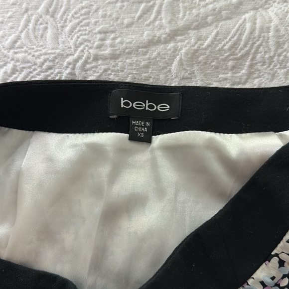 Wrap skirt - Picture 2 of 3